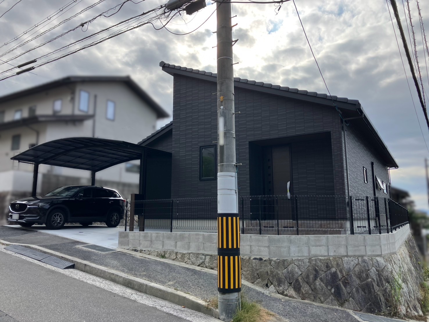 広島外構 廿日市市 五日市外構 大竹外構 岩国外構 カーポート 駐車場工事 エクステリア 広島エクステリア 新築外構工事