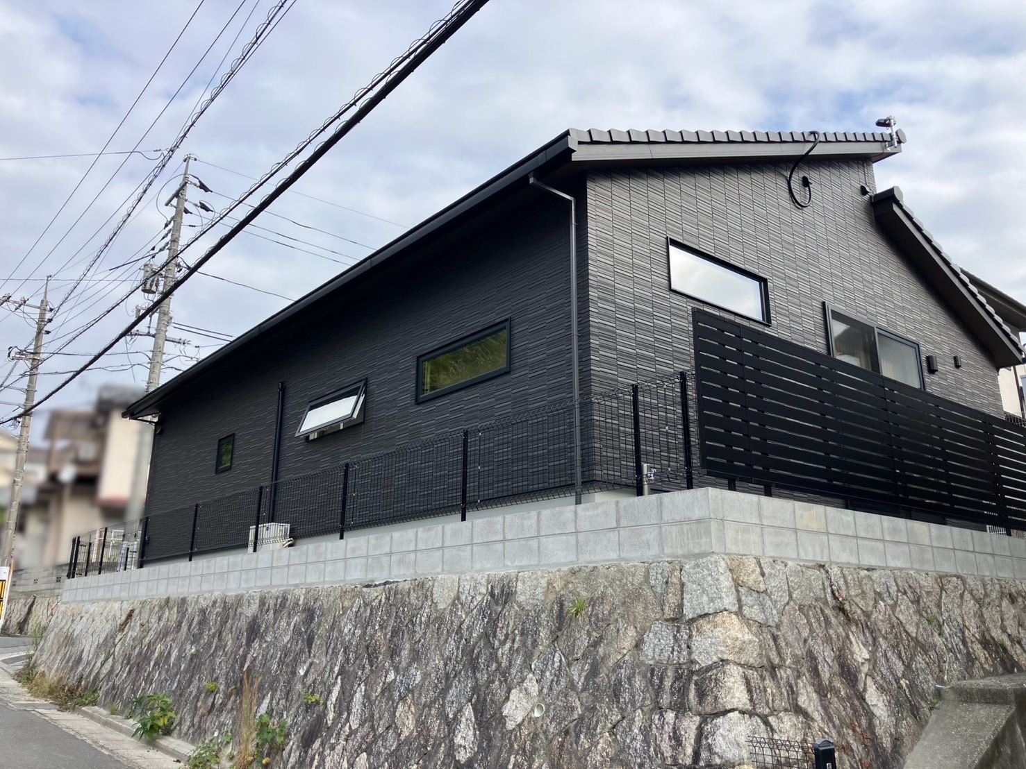 広島外構 廿日市市 五日市外構 大竹外構 岩国外構 カーポート 駐車場工事 エクステリア 広島エクステリア 新築外構工事